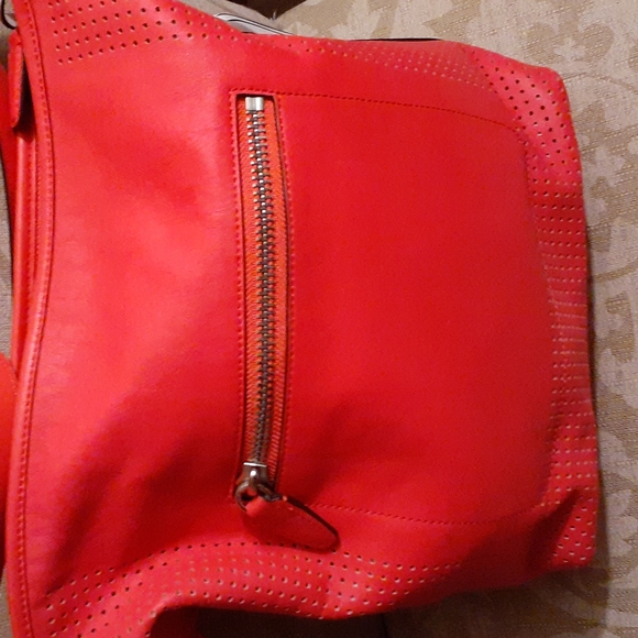 COACH PERFORATED LEATHER HOBO DUFF BAG NWT - Picture 5 of 9